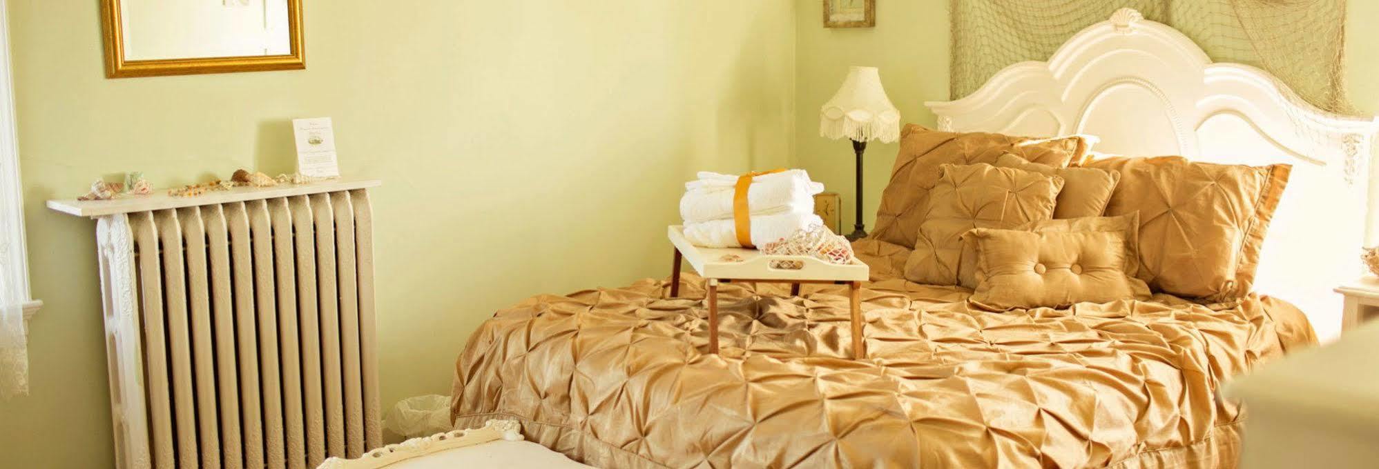 Bayside Bed And Breakfast Эверетт Экстерьер фото